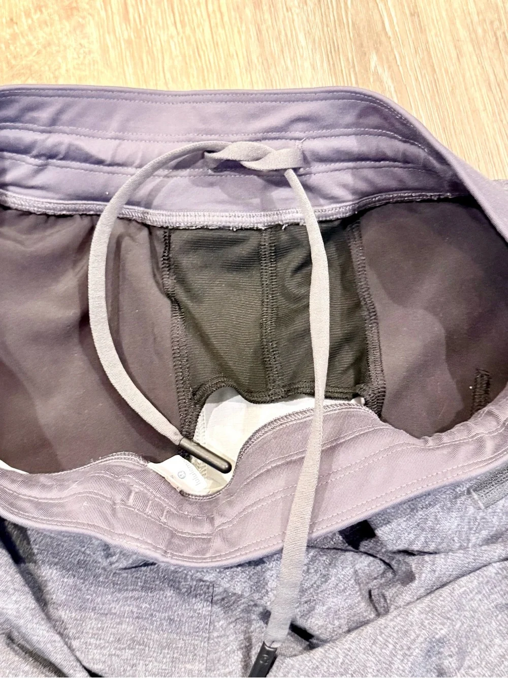Lululemon Men’s Pace Breaker Lined Shorts Gray Heather Size Small EUC